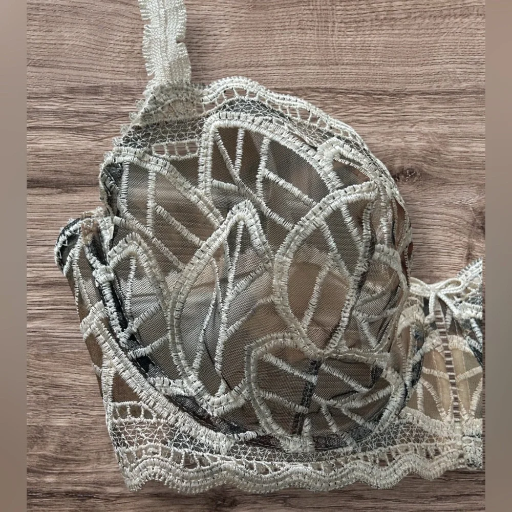 Lejaby Savanna Ecru Embroidery Balconette Underwire Couture Bra France Size 34D